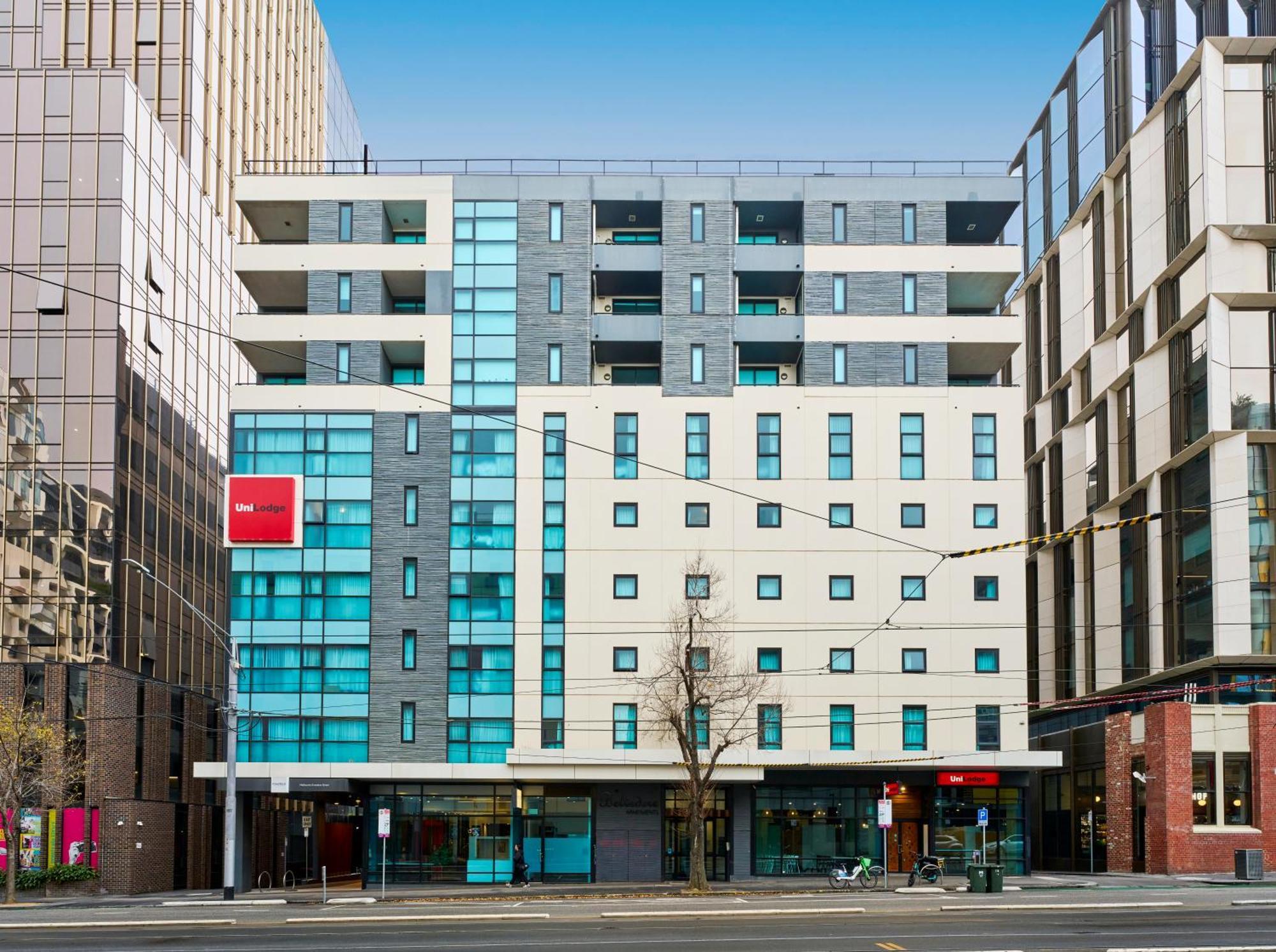 Essence Hotel Carlton