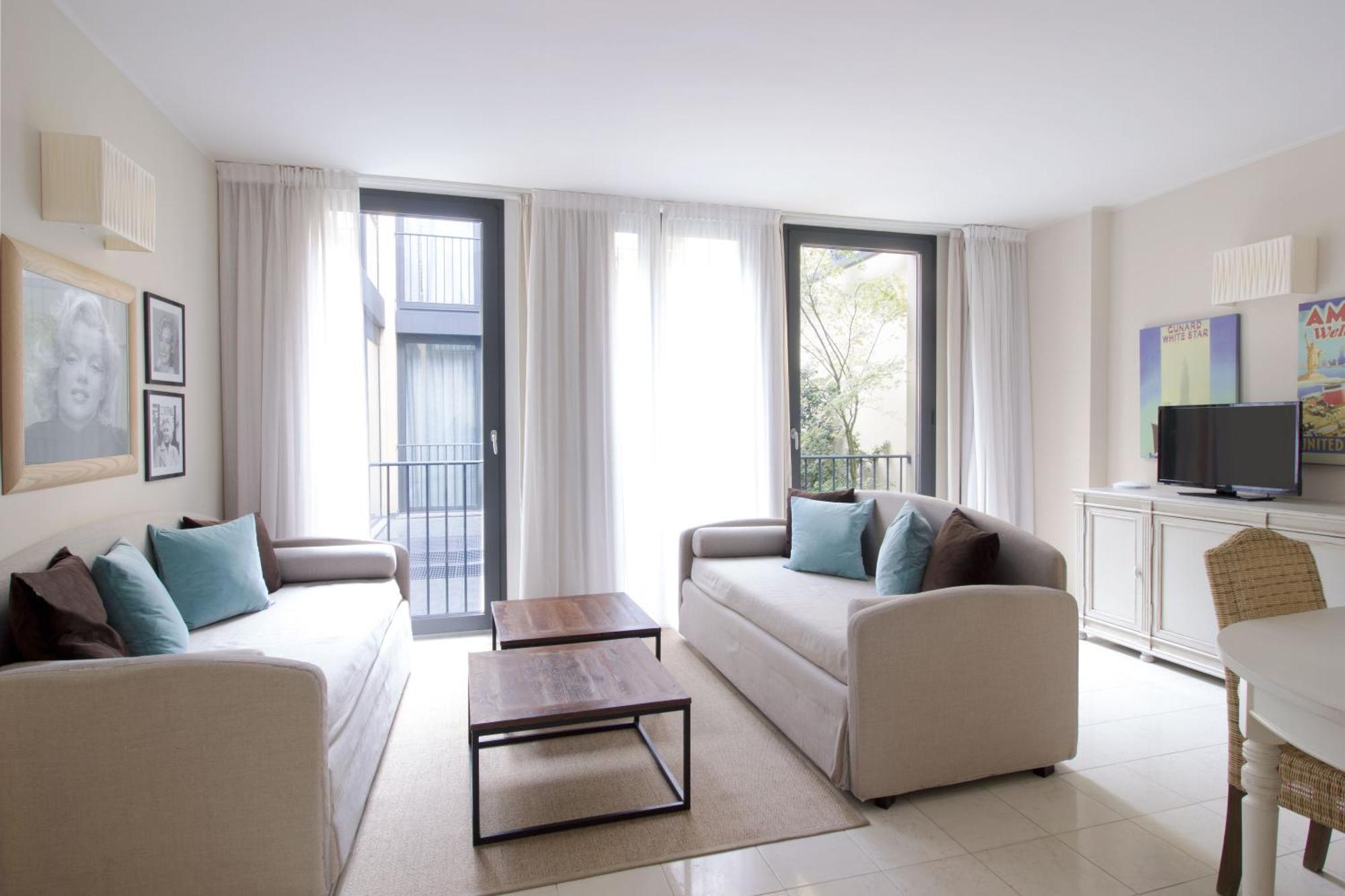 Adriano Residence