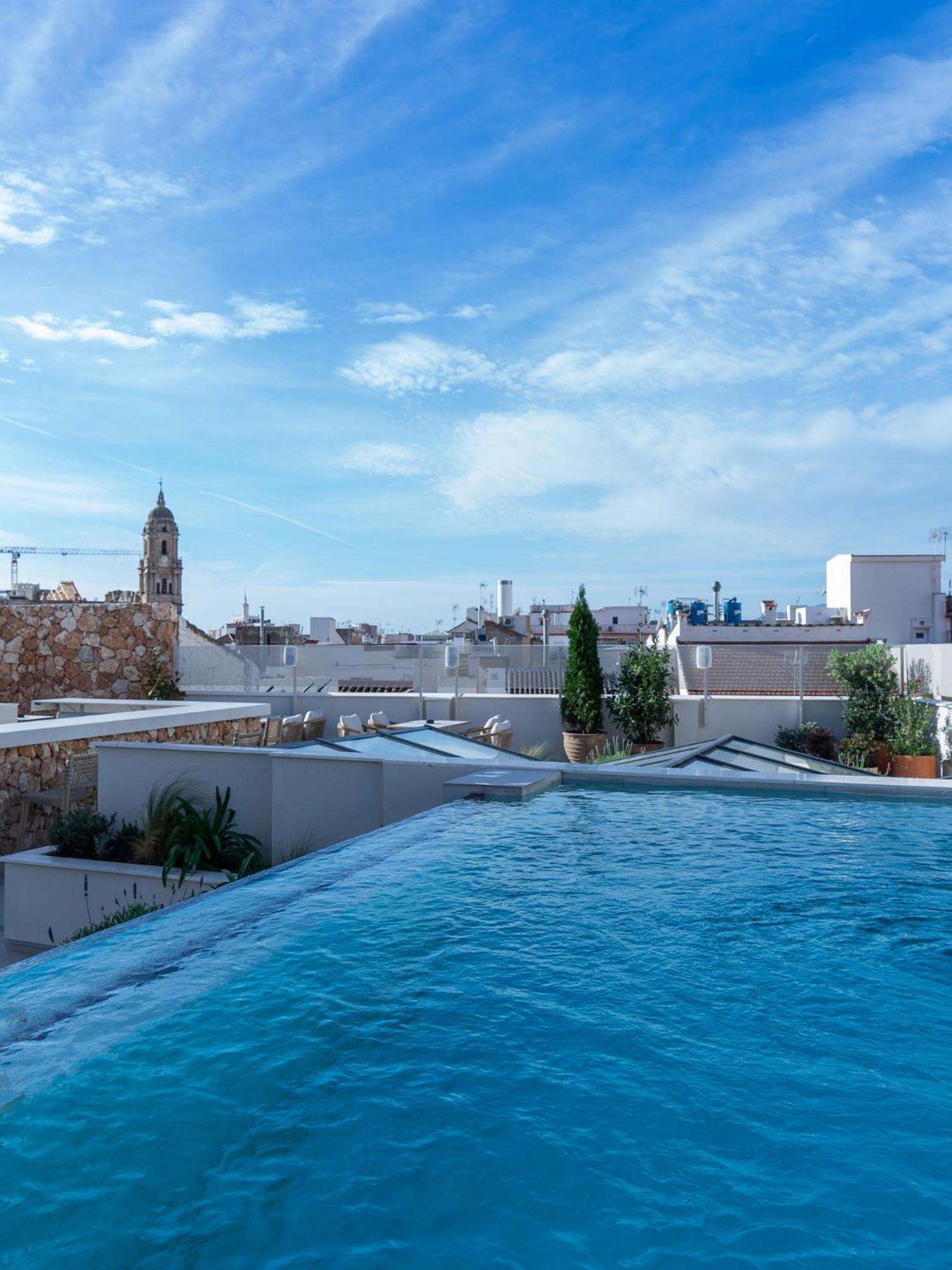 Hotel Well And Come Malaga