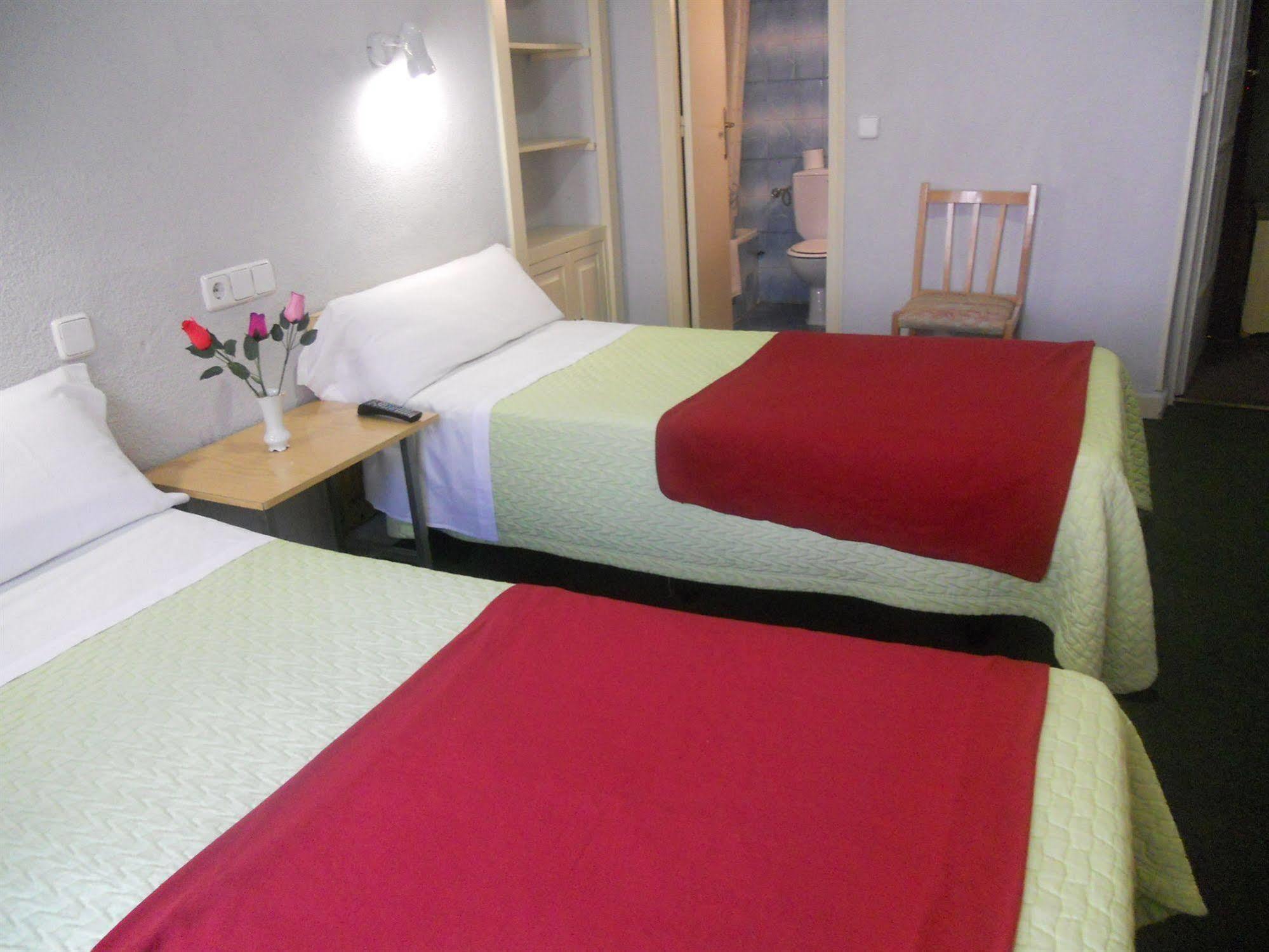 Hostal Olga - Madrid