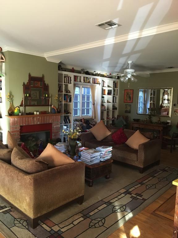 Elaine'S Hollywood Bed & Breakfast