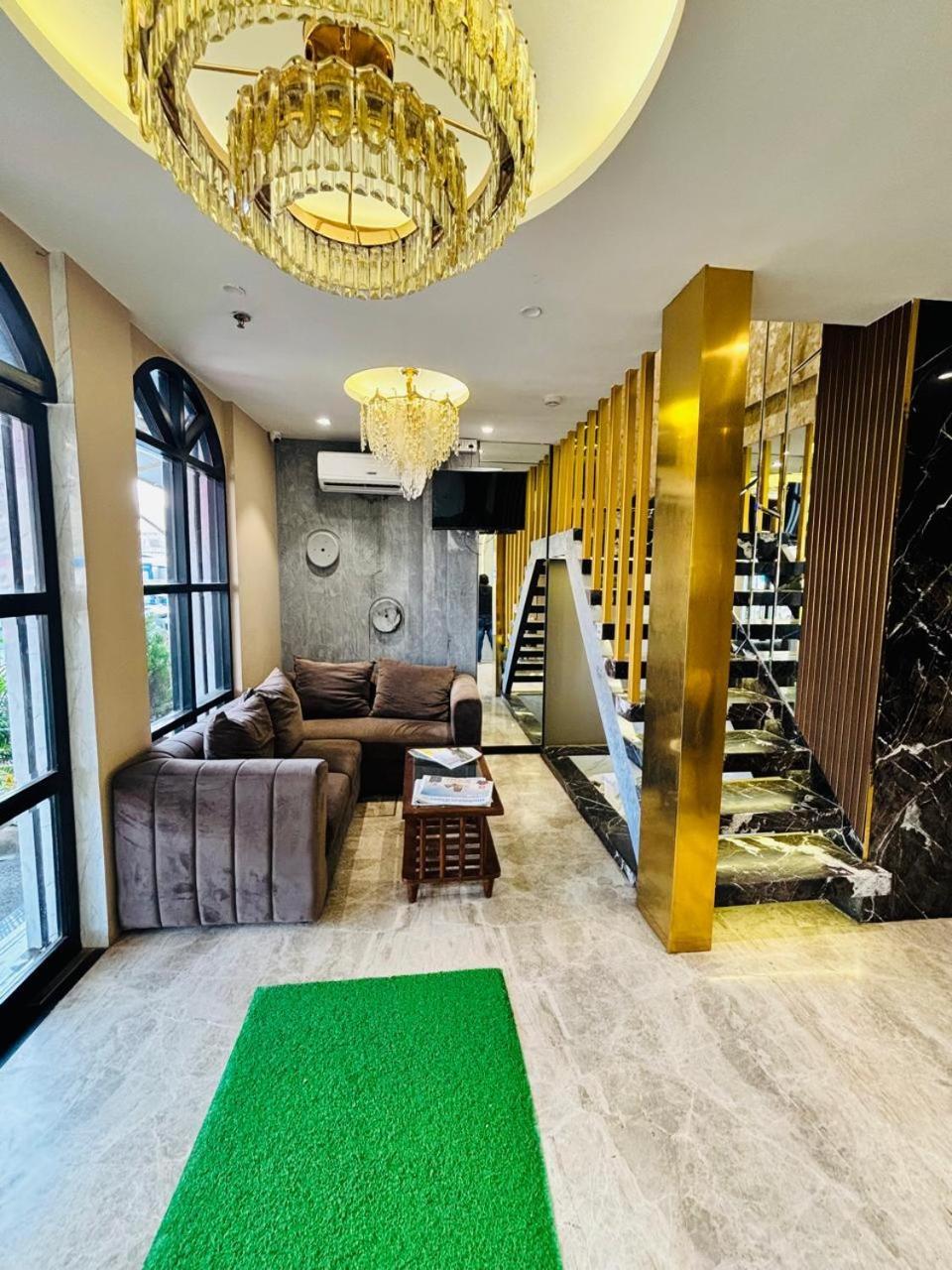 Hotel Dolphin Residency - Mumbai