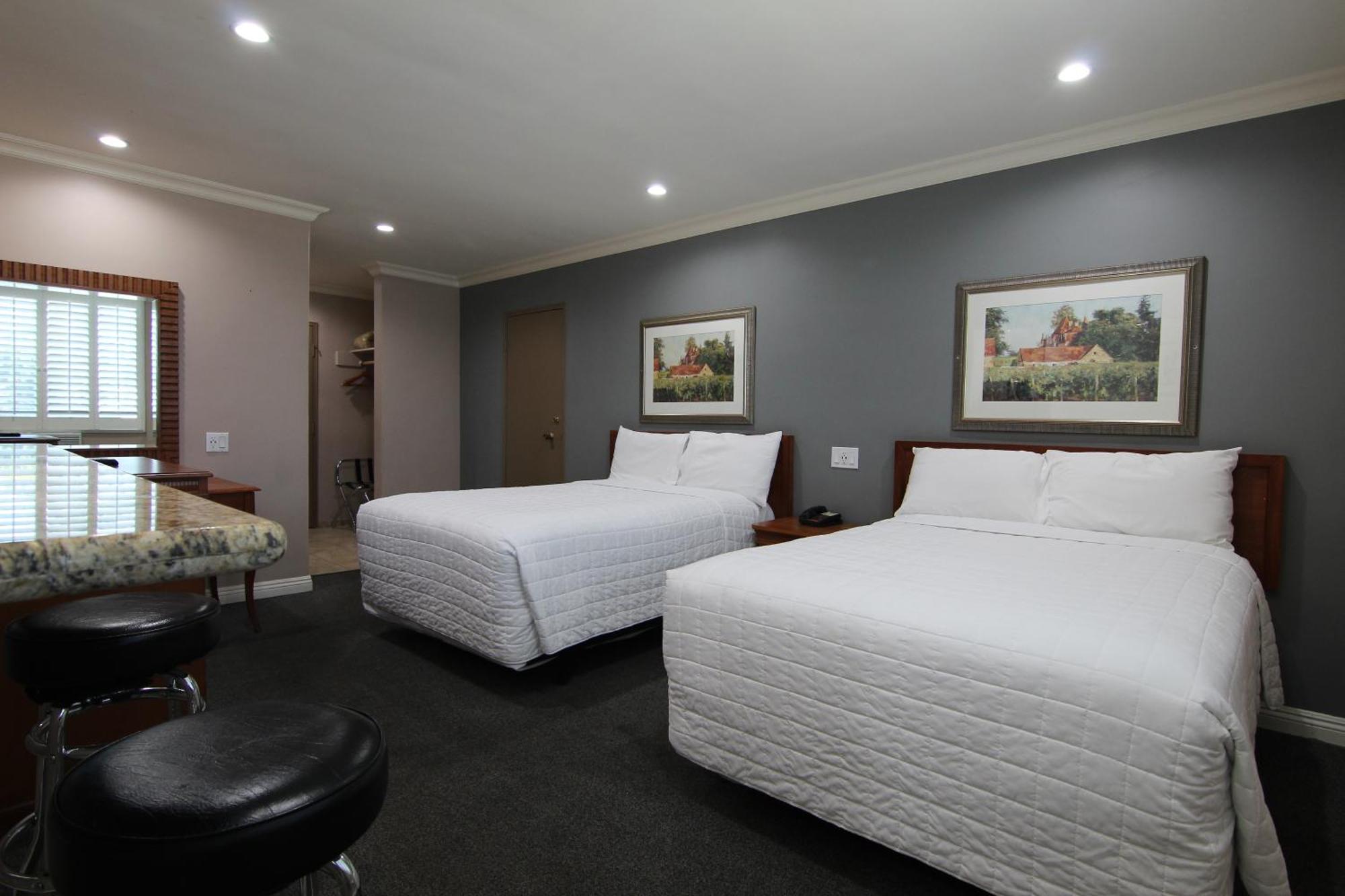 Dunes Inn - Wilshire (Adults Only)