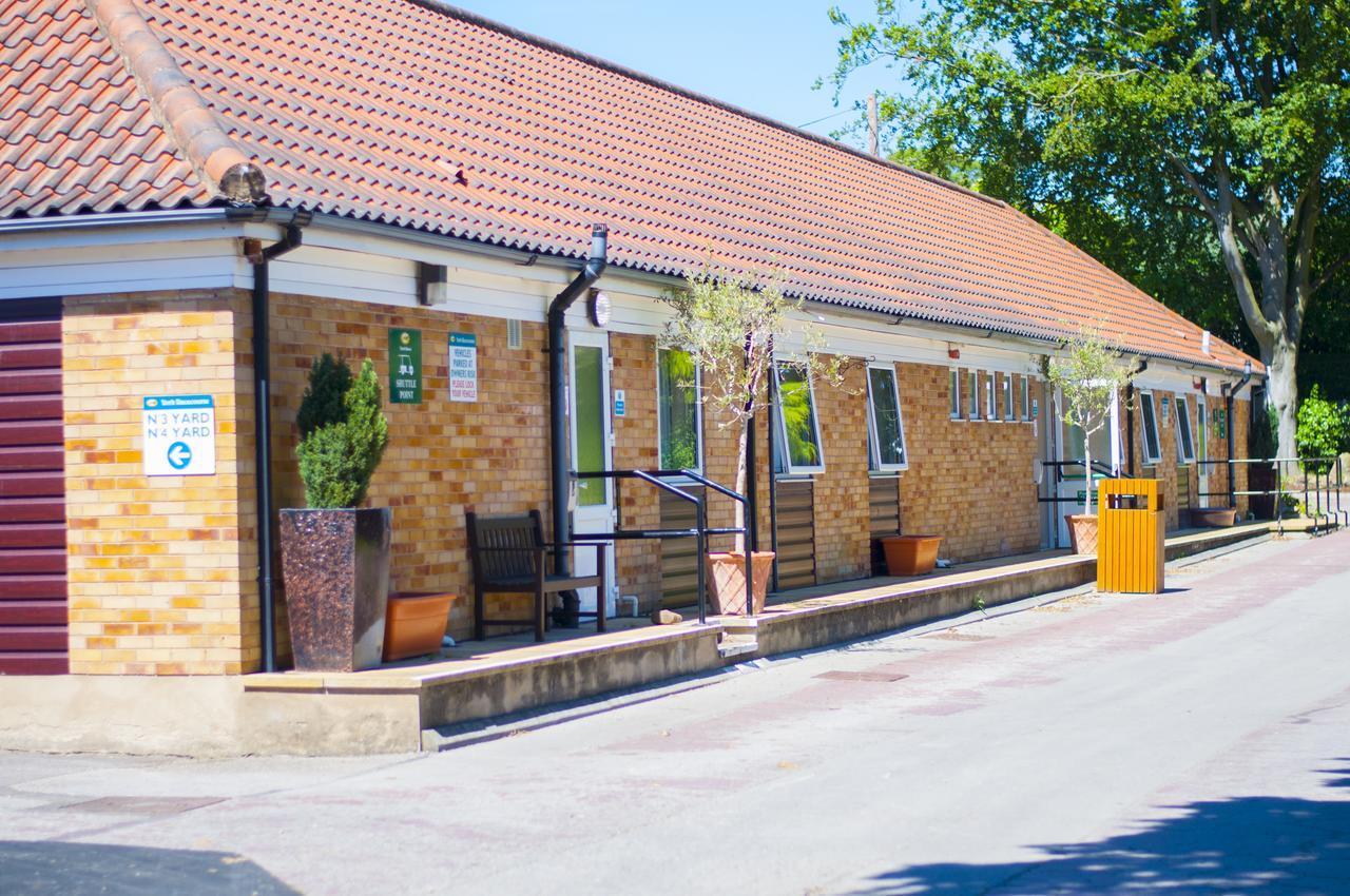 Stableside Hostel At York Racecourse