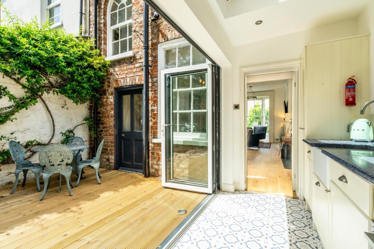 9 St John'S Street Villa - York