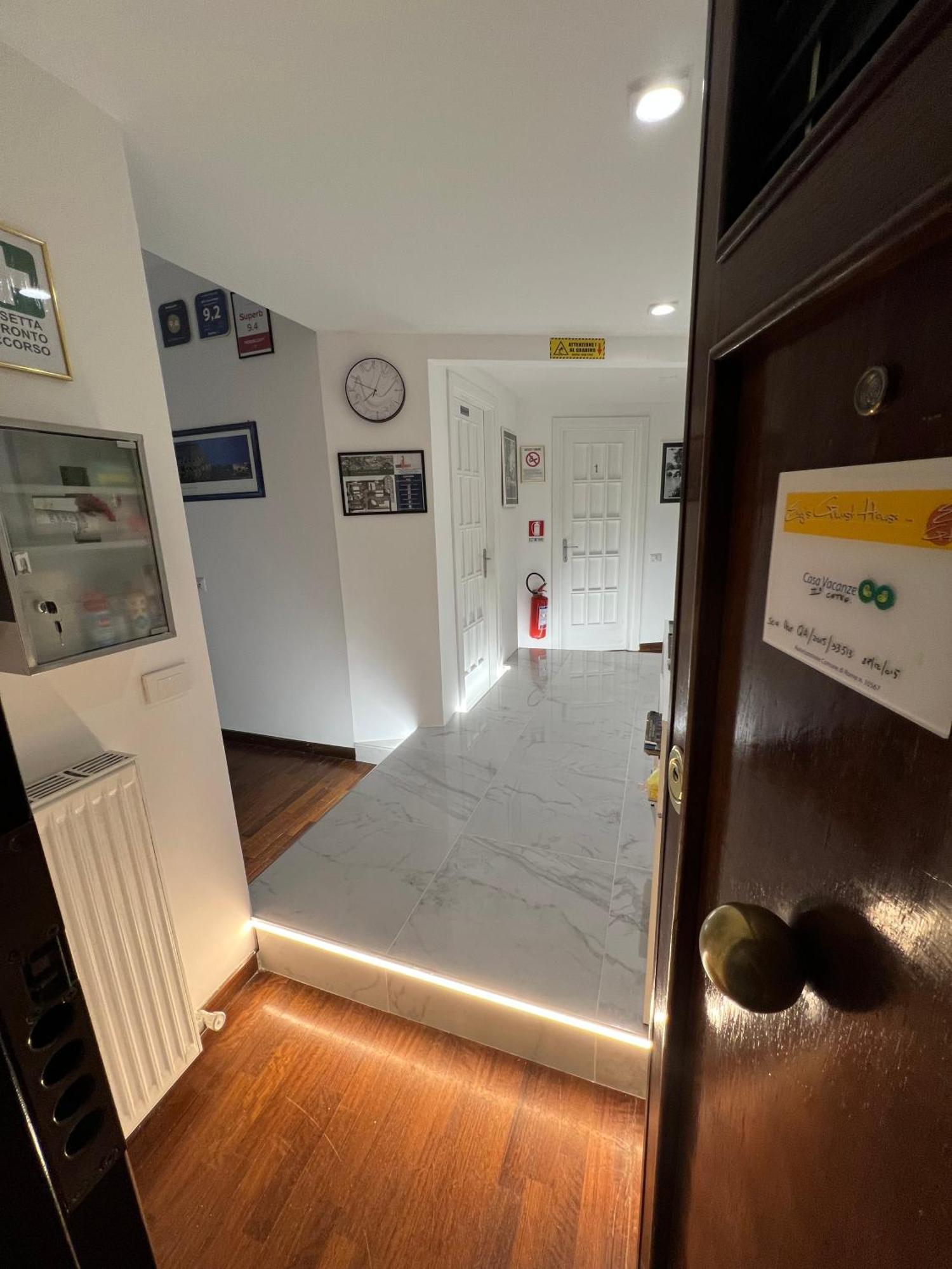Emi'S Guest House