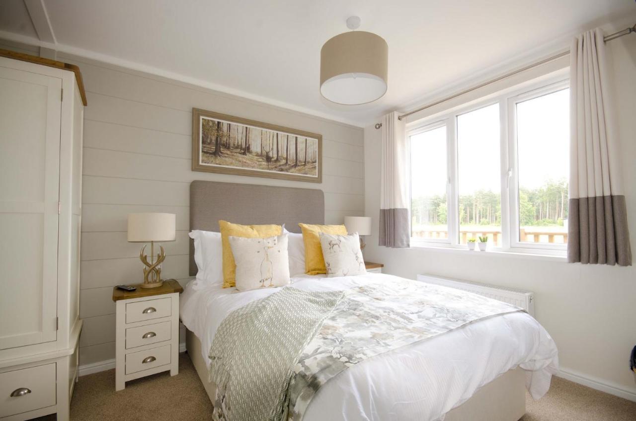 Hollicarrs - Woodland Lodge - York