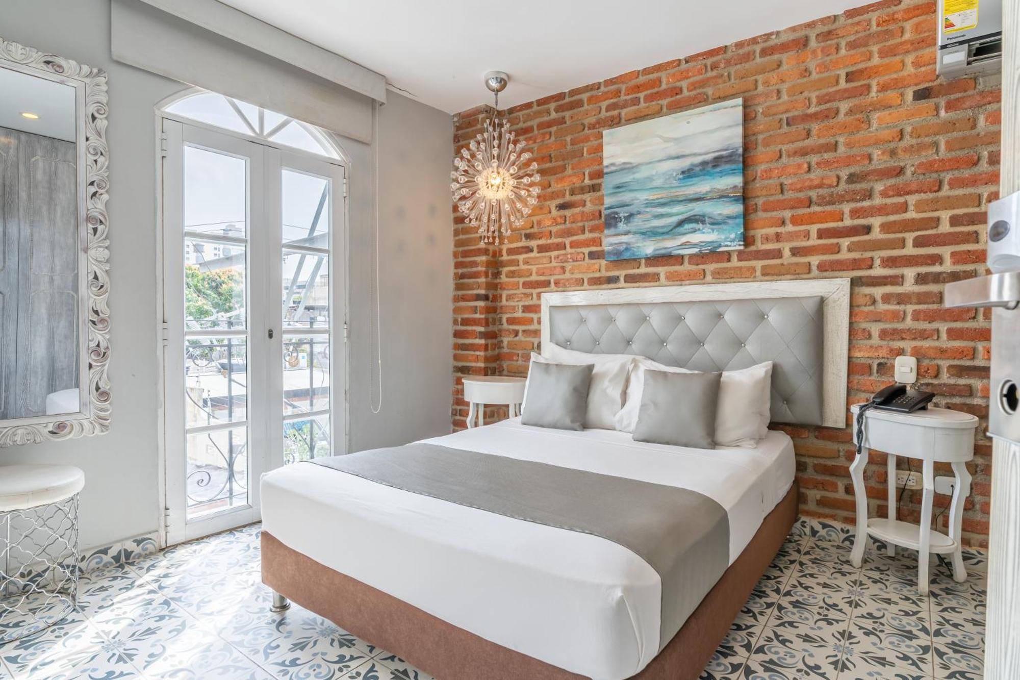 Hotel Boutique Adaz