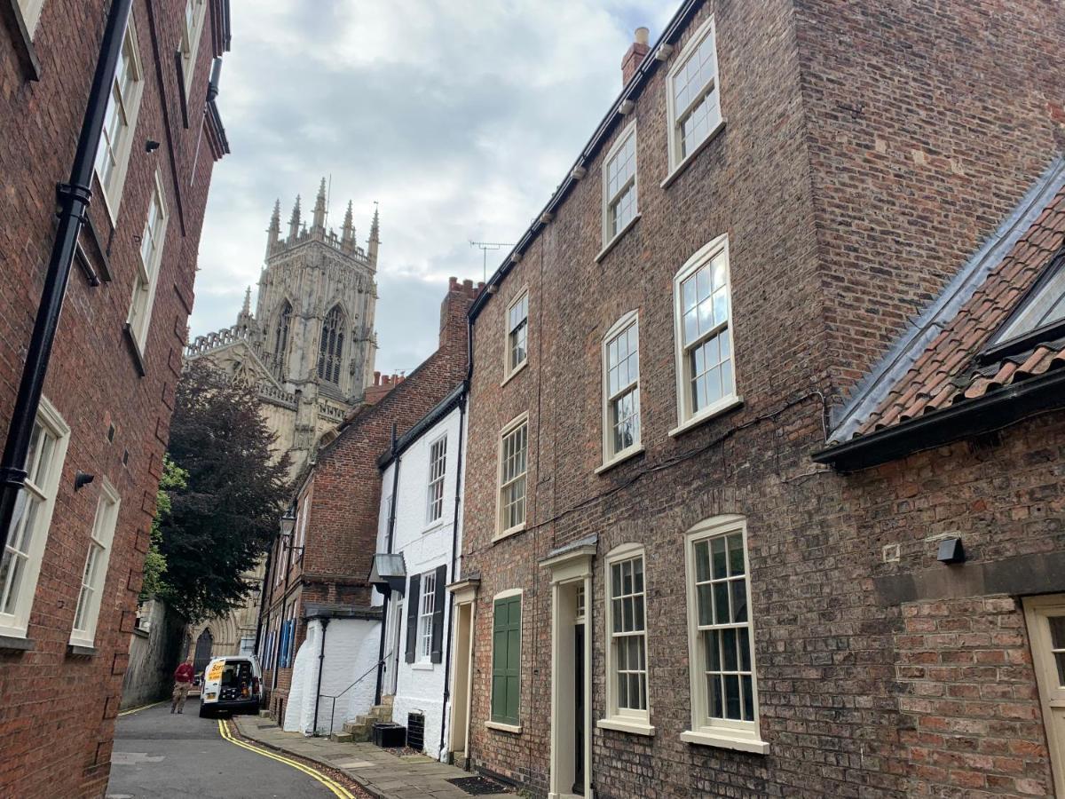 7 Precentor'S Court Villa - York