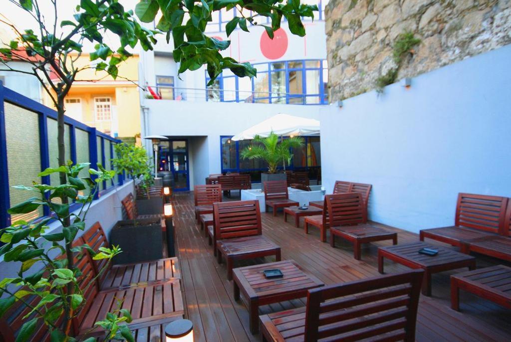 Pilot Design Hostel & Bar - Porto