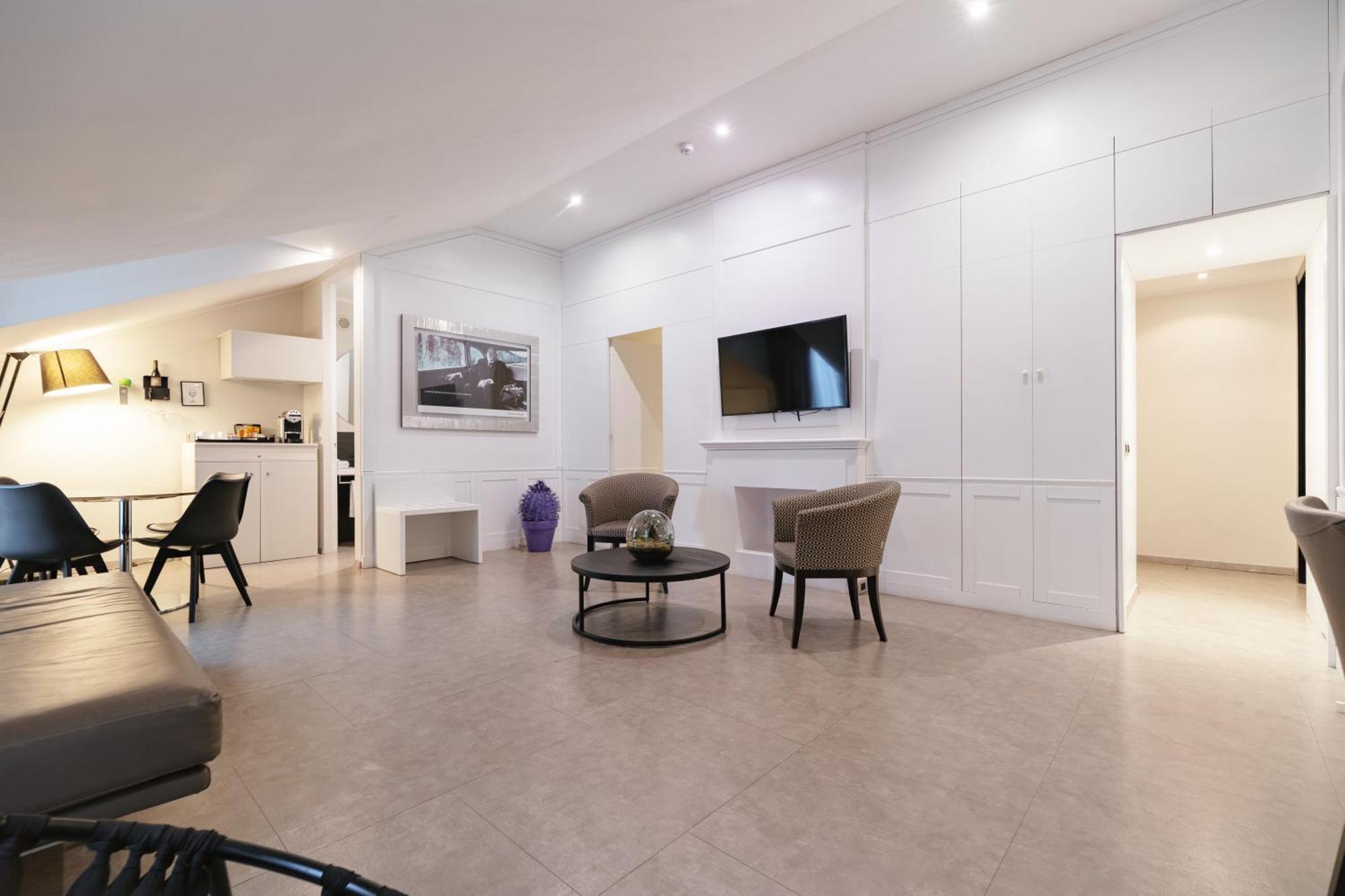 Montenapoleone Suites