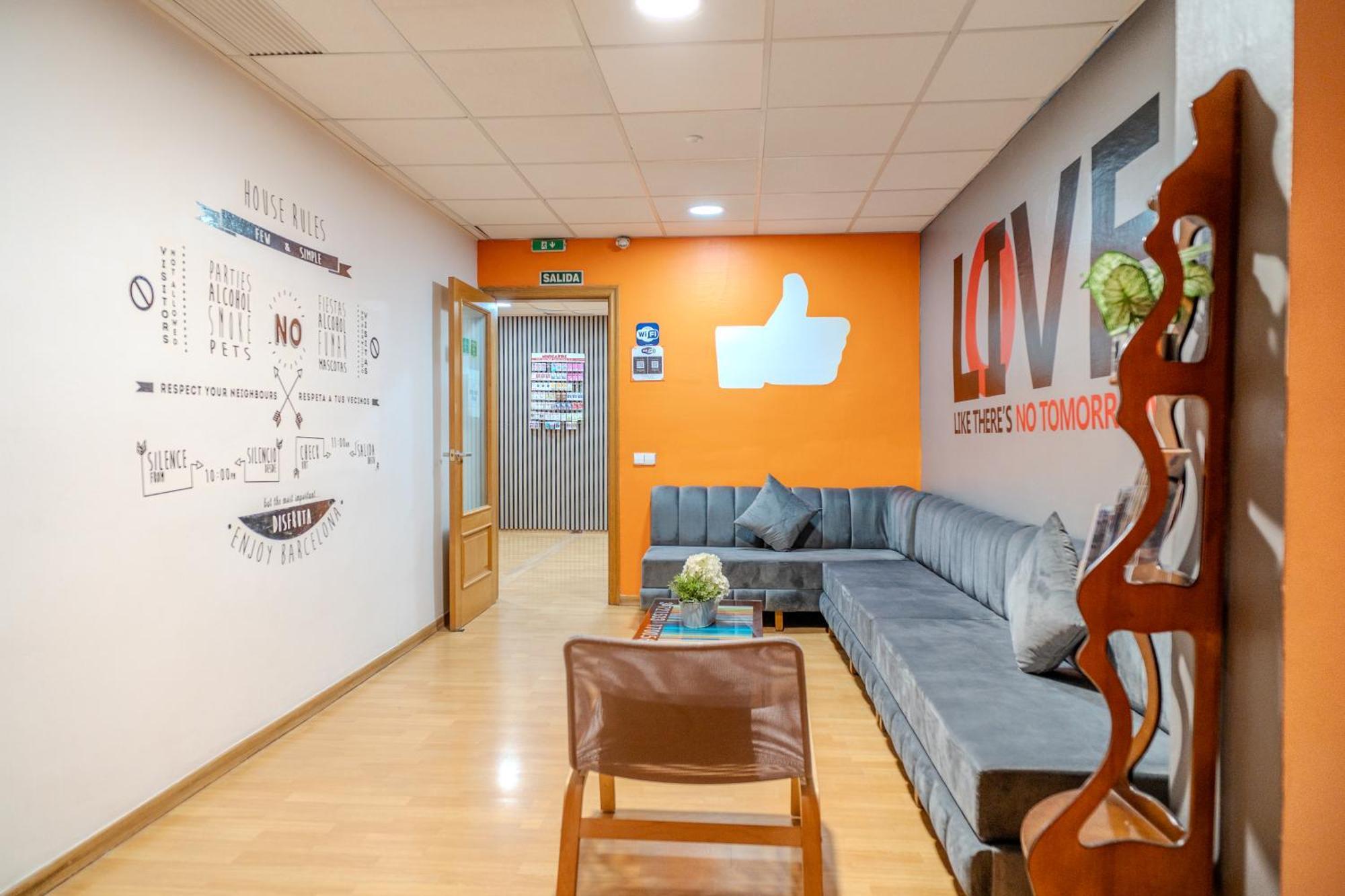 Holidaysbcn Rooms