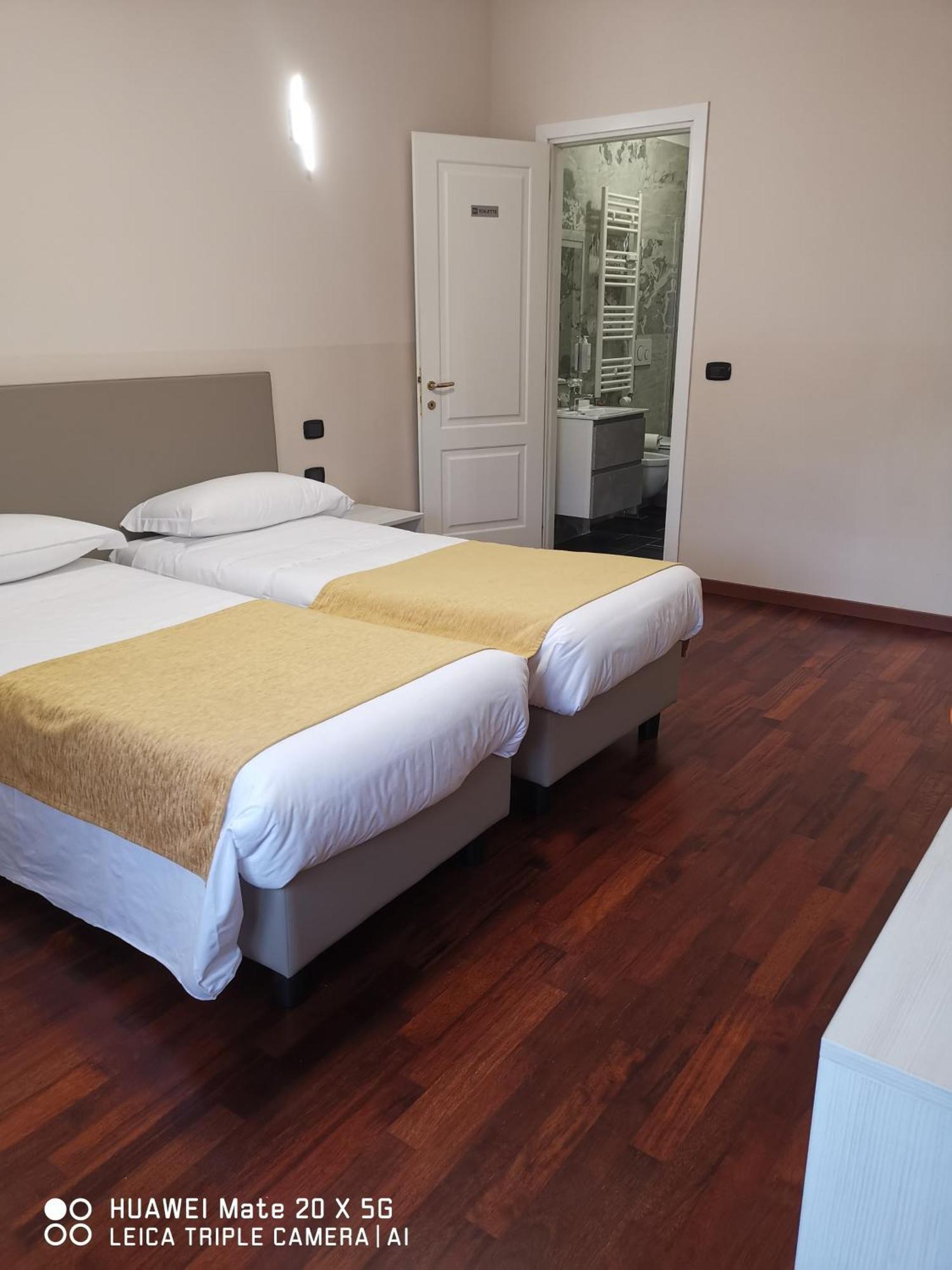 Guesthouse Central Station Group - Via Sammartini 15