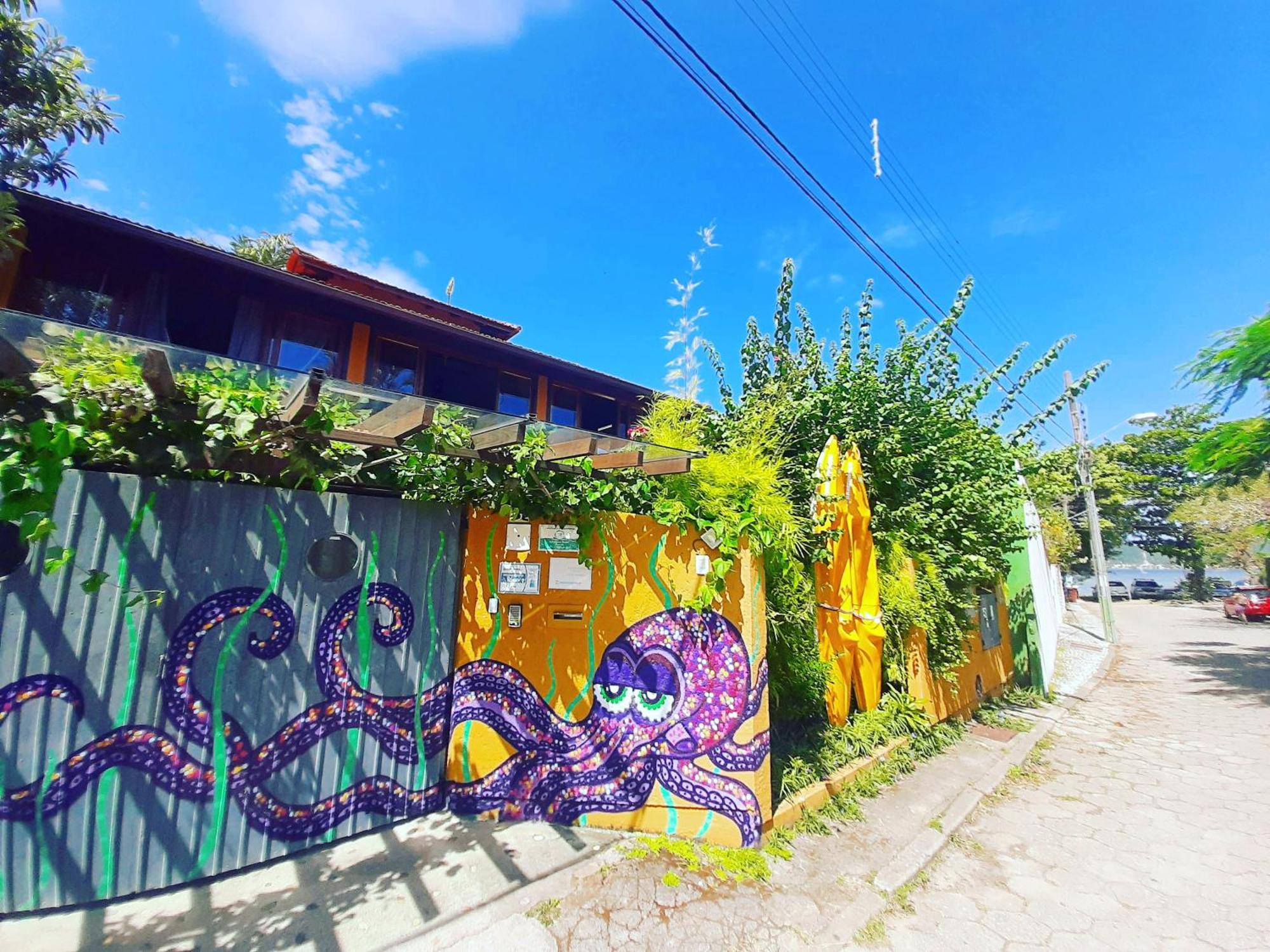 Submarino Hostel - Florianopolis