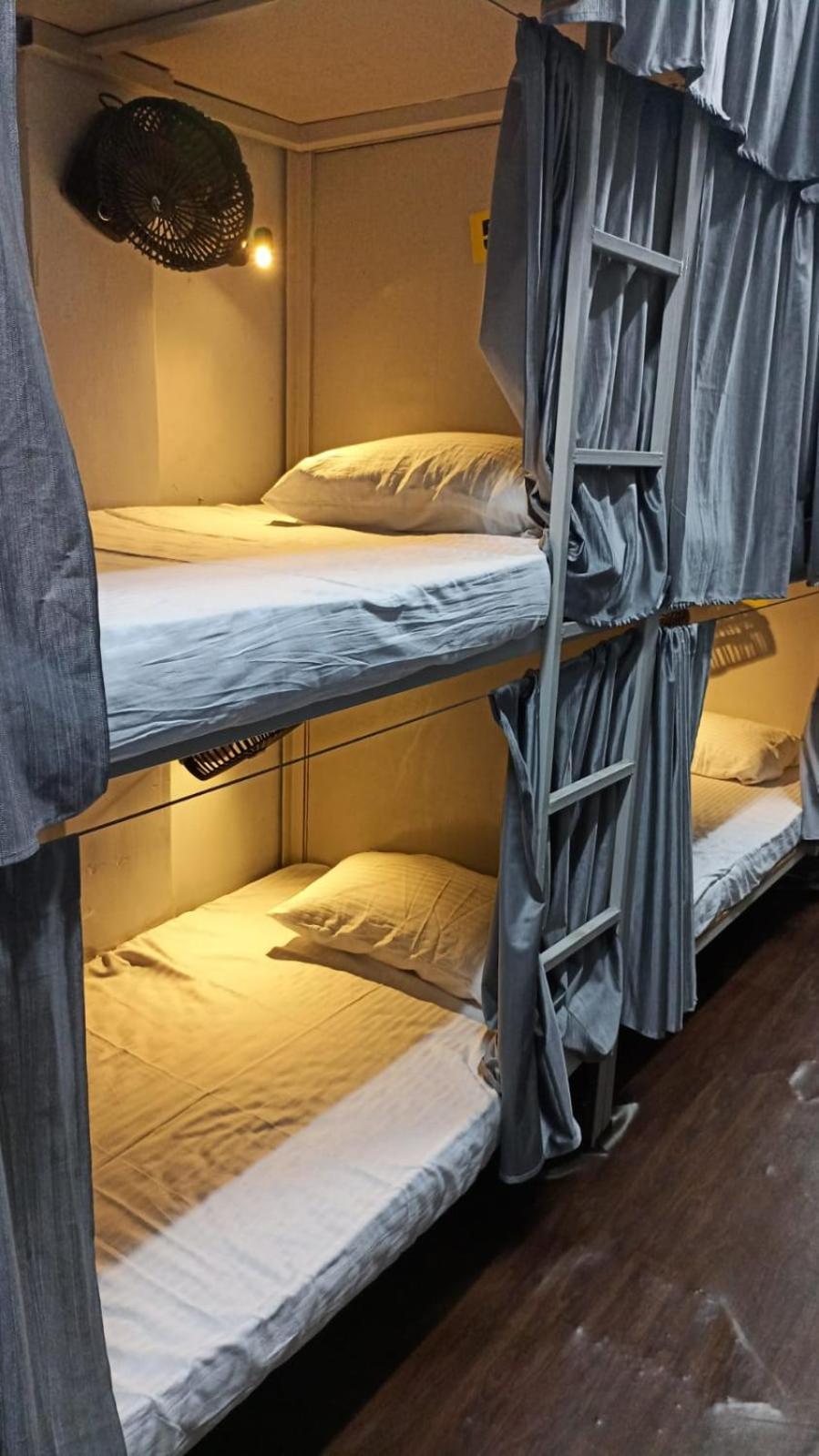 Saffron Dormitory Goregaon East - Mumbai