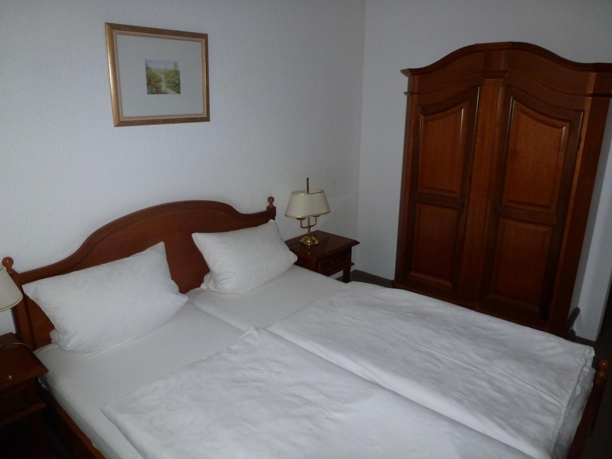 Hotel Alt-Karow - Berlin