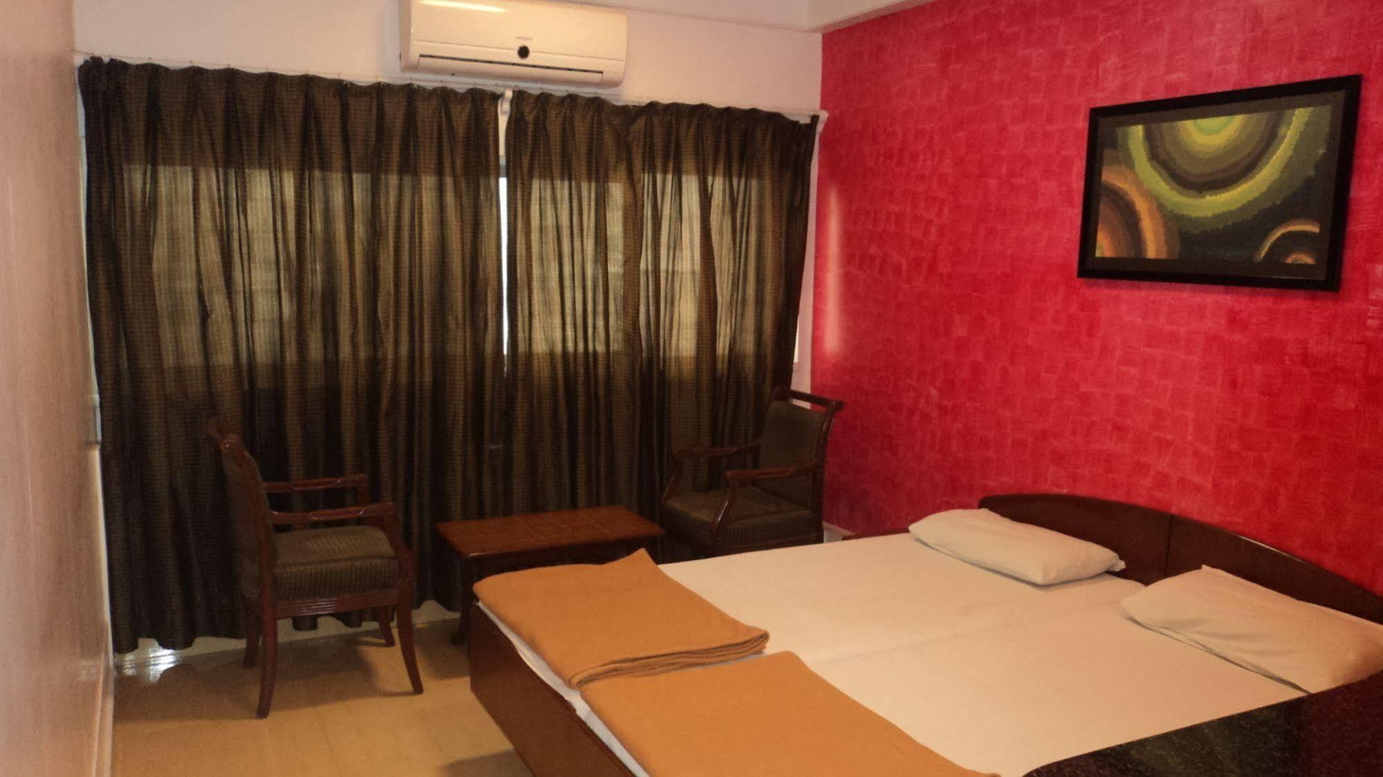 Benazeer Hotel - Mumbai