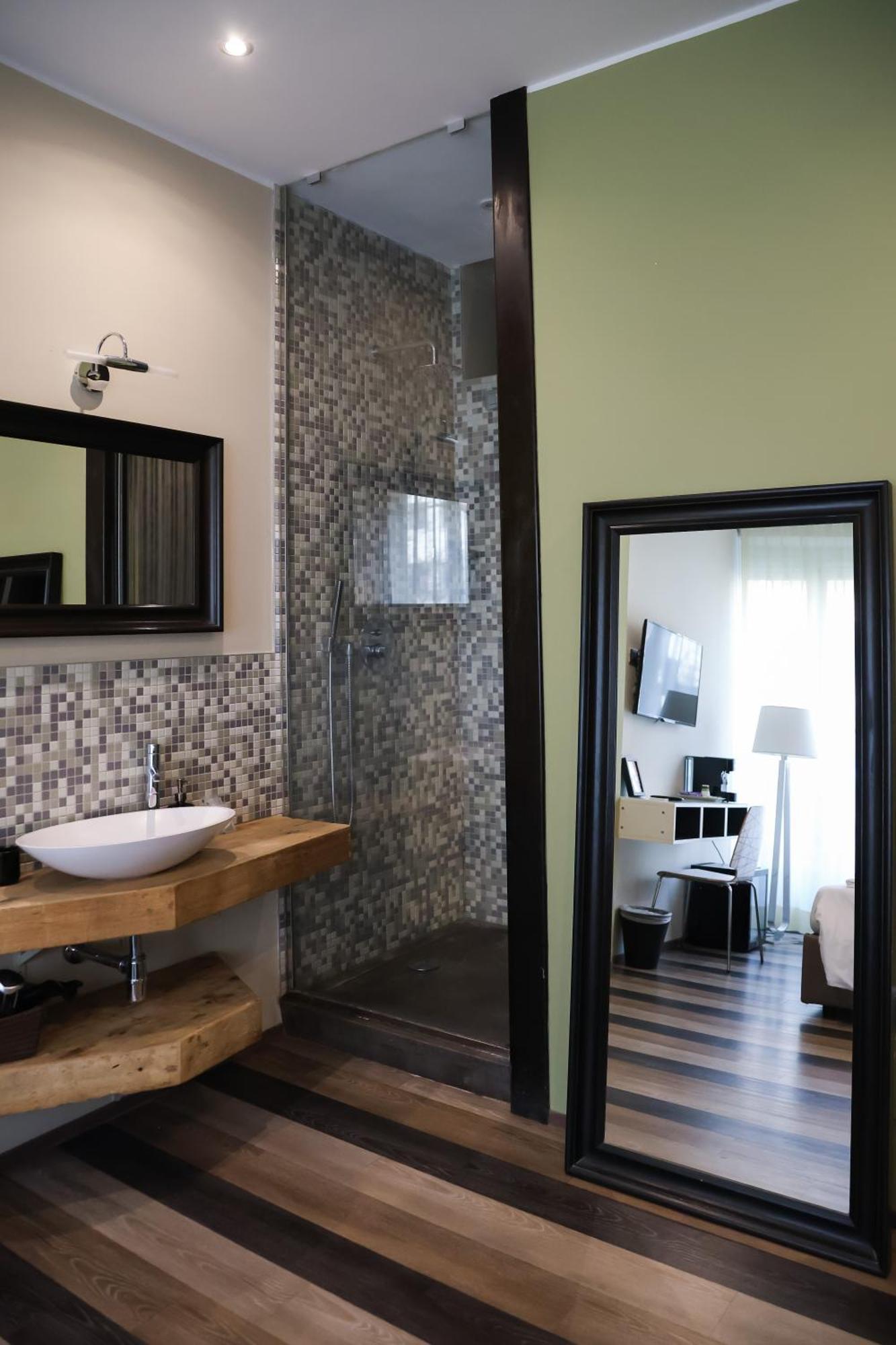 Serendipity Rooms